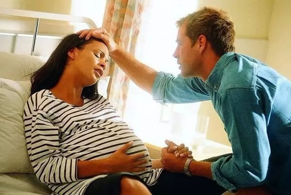 怀孕过程中可以做亲子鉴定吗（怀孕多久可以做亲子鉴定危险吗）
