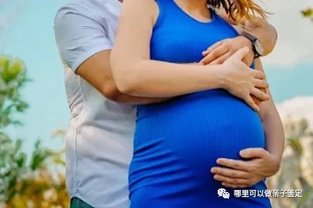 怀孕过程中可以做亲子鉴定吗（宝宝在肚子里可以做亲子鉴定吗）